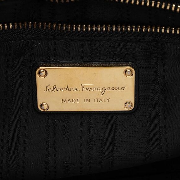 Salvatore Ferragamo Saffiano Sandrine Medium Shoulder Bag - Picture 7 of 15